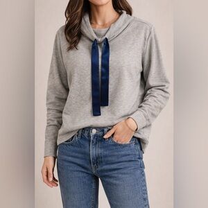 Women’s Medium Crown & Ivy Gray Long Sleeve Top